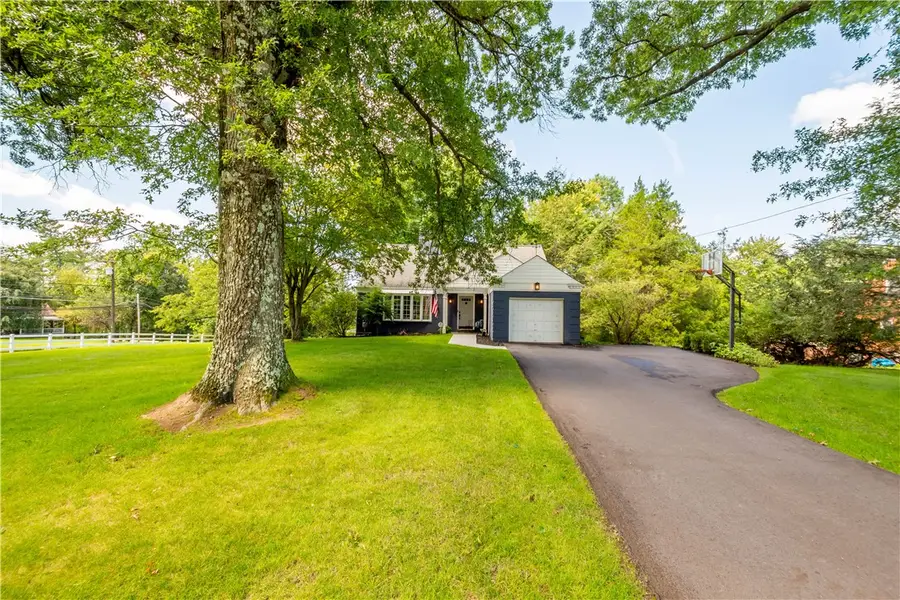 201 Oakhaven Drive, Coraopolis, PA 15108 - #2