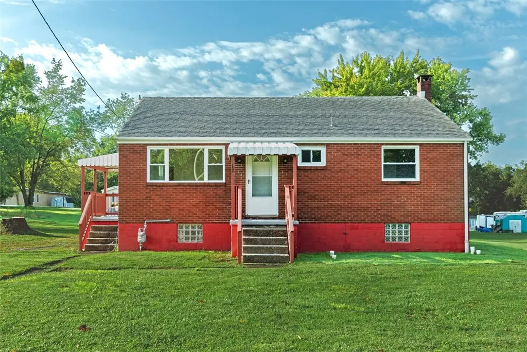 147 W Pennsylvania Avenue, New Stanton, PA 15601 - #1