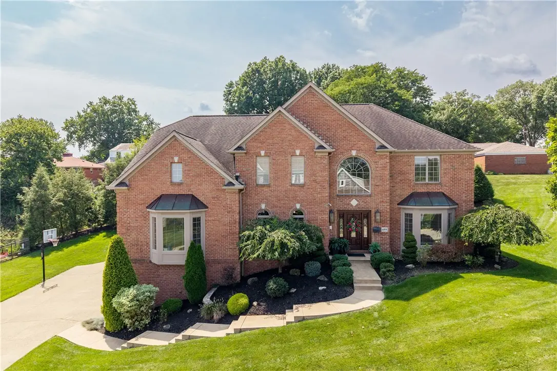 699 Country Club Drive, Mount Lebanon, PA 15228 - #1