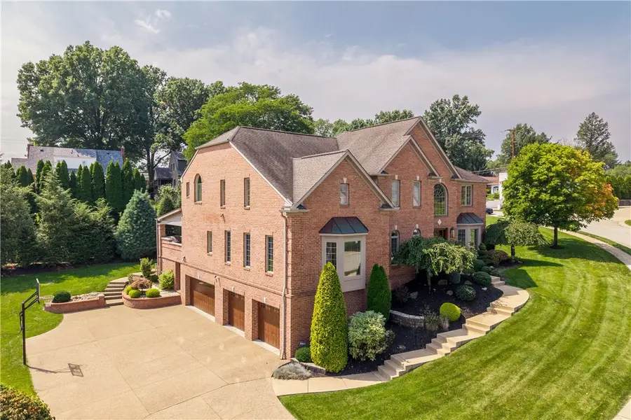 699 Country Club Drive, Mount Lebanon, PA 15228 - #2