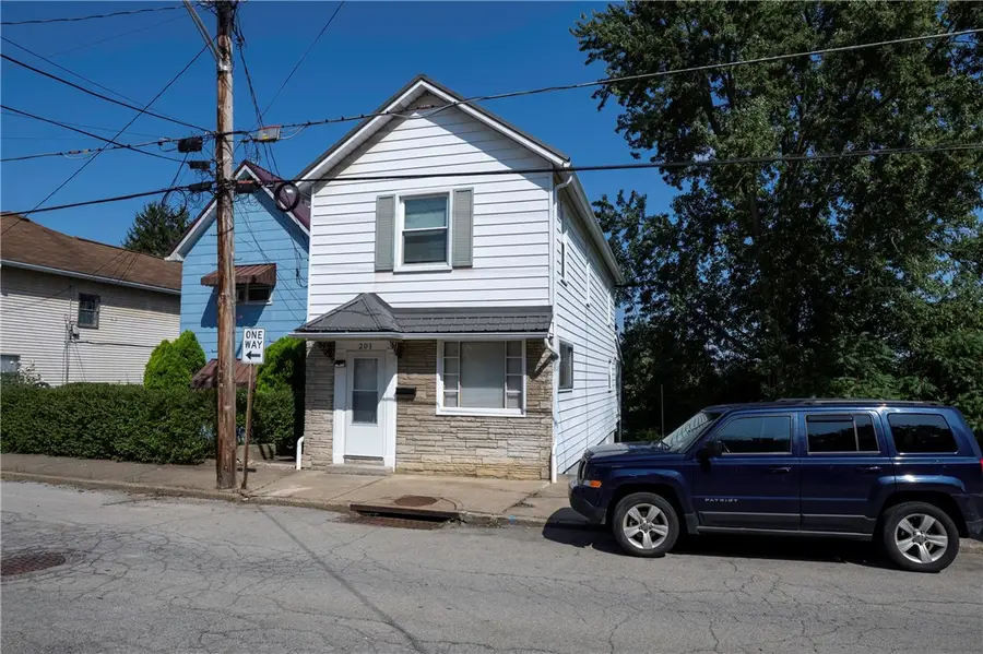 201 Hickory St, Butler, PA 16001 - #2