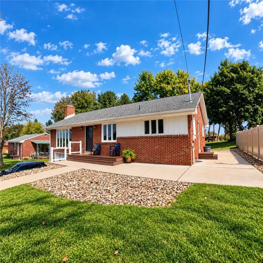 6 Greenview Dr, Robinson, PA 15136 - #1