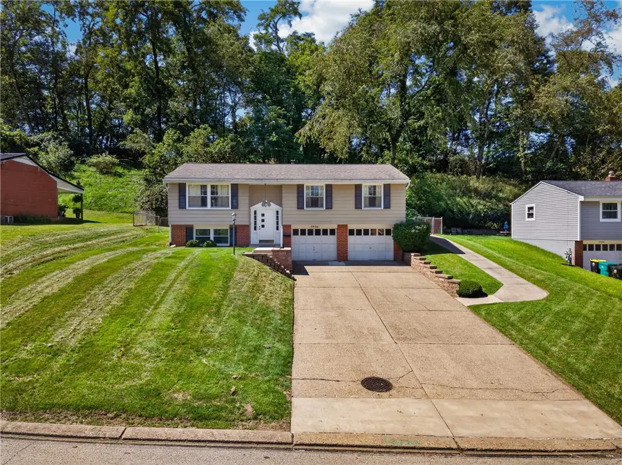 5936 Dublin Rd, Bethel Park, PA 15102 - #3