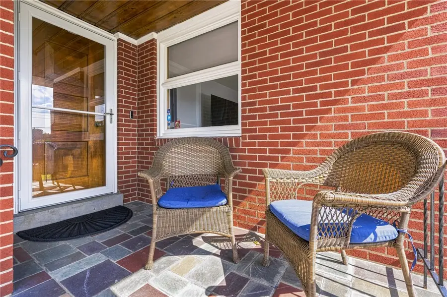 294 Hillcrest Cir, Pittsburgh, PA 15237 - #2