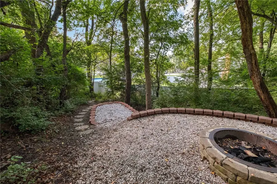 224 Lakeside Dr, McKees Rocks, PA 15136 - #3
