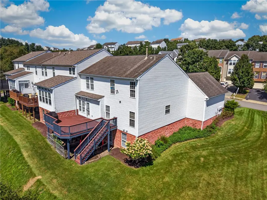 2007 Overlook Ct, Canonsburg, PA 15317 - #2