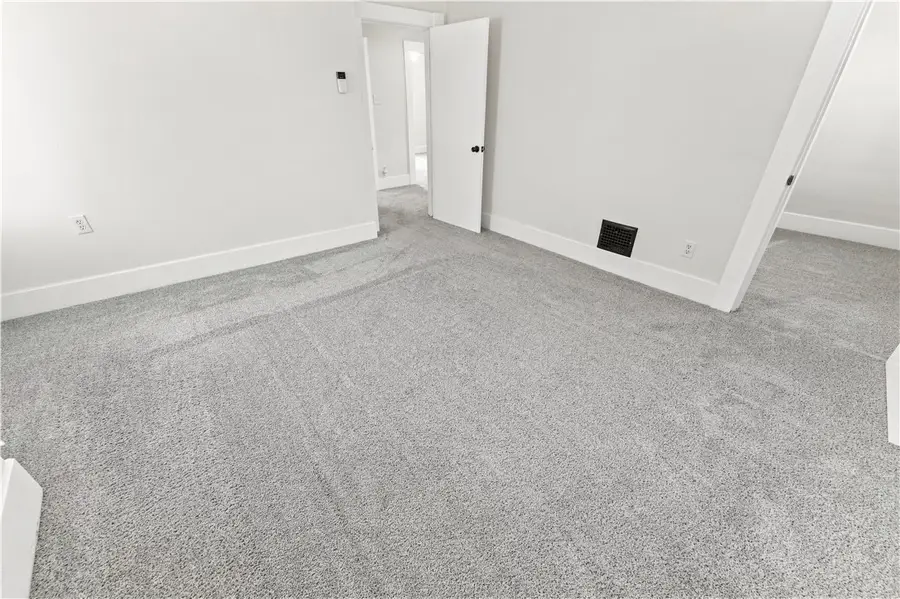 906 Summit St, McKeesport, PA 15132 - #3