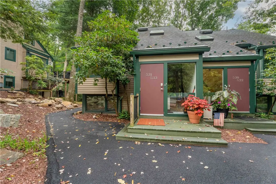 531-533 Laurel Pond, Farmington, PA 15437 - #1