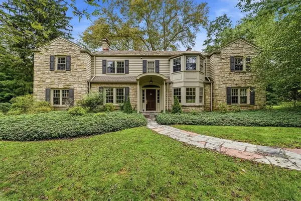 4448 Mount Royal Blvd, Allison Park, PA 15101