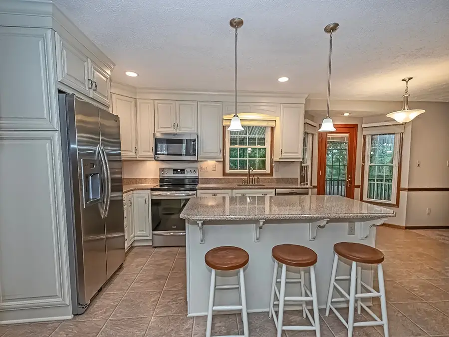 118 Bluestone Drive, Bethel Park, PA 15102 - #2