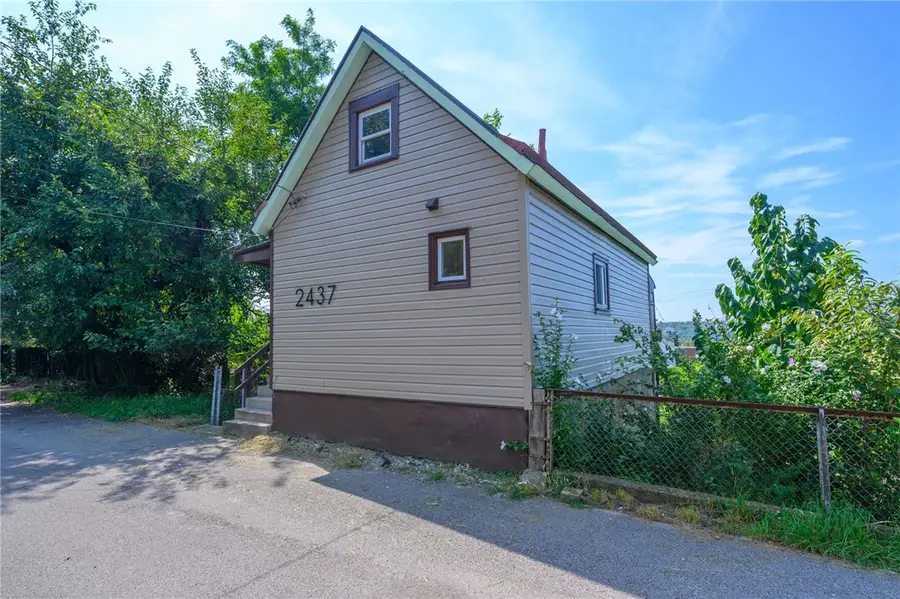 2437 Bruce, Pittsburgh, PA 15218 - #2