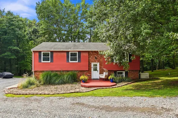 1615 Us Route 30, Hookstown, PA 15050