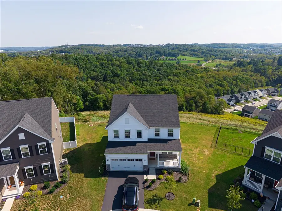 504 Blake Dr, Zelienople, PA 16063 - #3