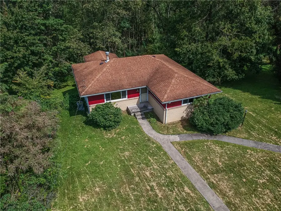 194 Woodridge Dr, Beaver, PA 15009 - #3