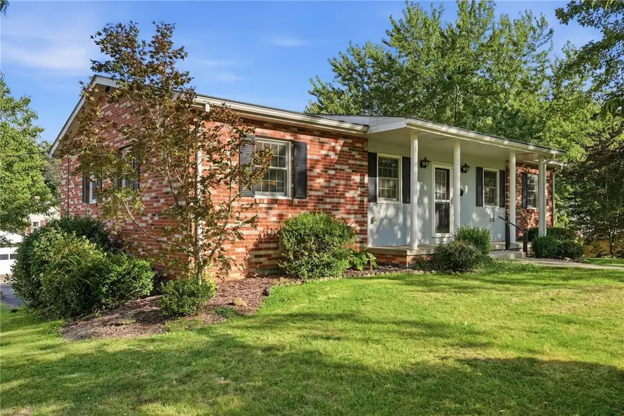 810 15th Ave, Beaver Falls, PA 15010 - #3