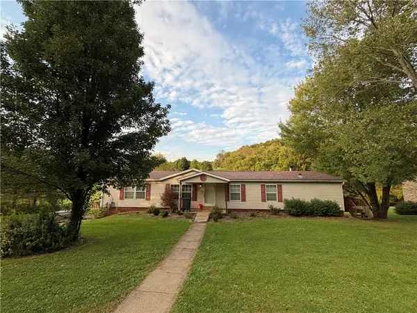 215 Glenford Dr, Chicora, PA 16025