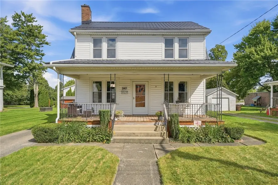 240 Venango St, Mercer, PA 16137 - #2
