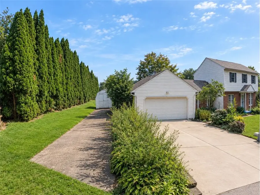 14 Park Dr, Atlasburg, PA 15004 - #2