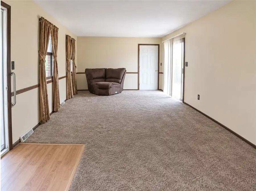 14 Park Dr, Atlasburg, PA 15004 - #3