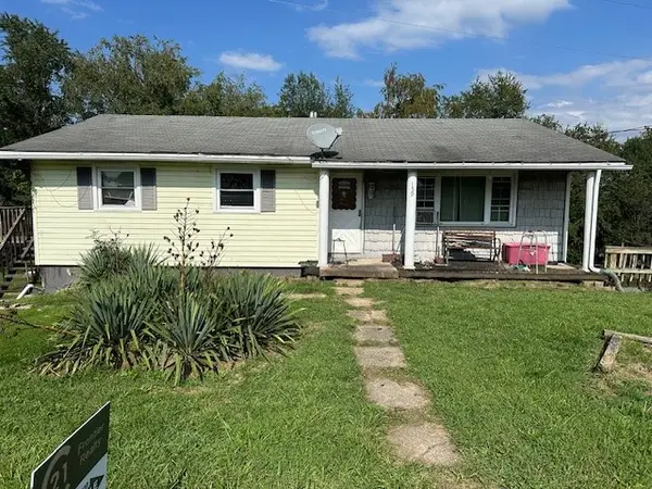 159 Earnest Ave, Monongahela, PA 15063