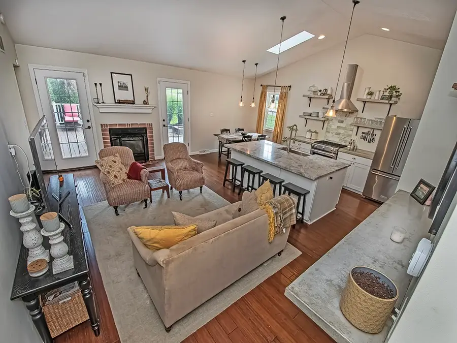 936 Martin Ave, Sharpsville, PA 16150 - #3
