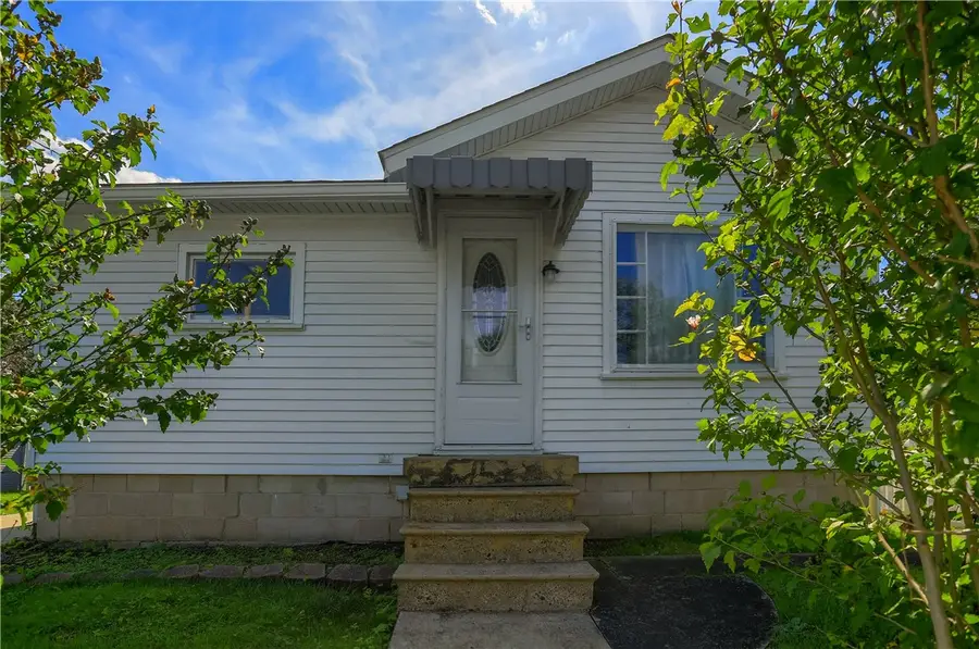 3631 Knape St, Beaver Falls, PA 15010 - #2