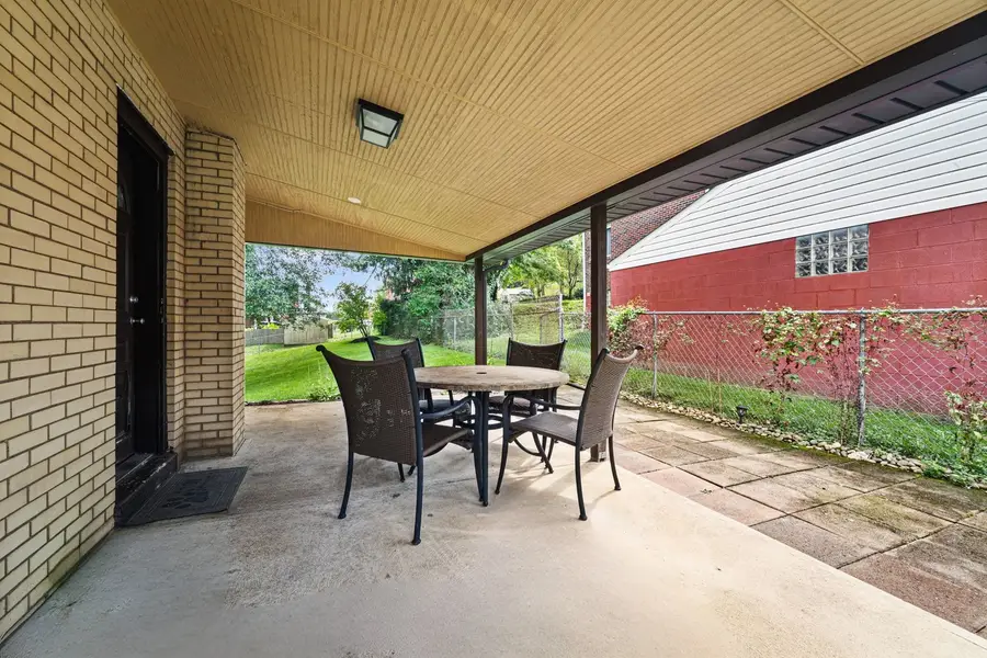 6715 Highland Avenue, Finleyville, PA 15332 - #3
