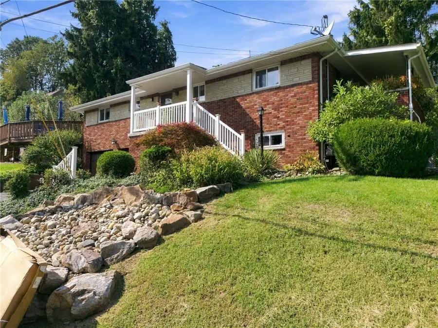 10050 Central Ave, North Huntingdon, PA 15642 - #2