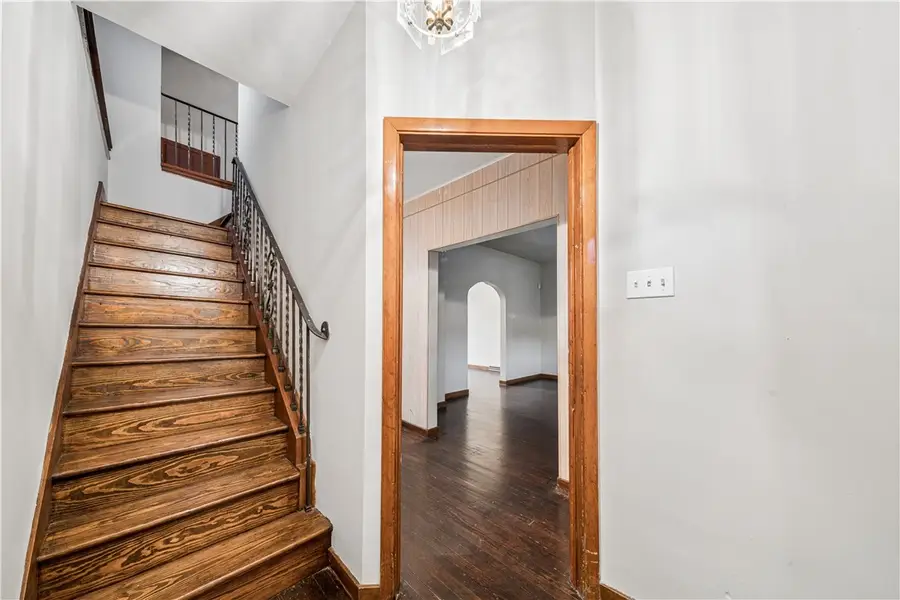 620 Broadway Ave, McKees Rocks, PA 15136 - #3