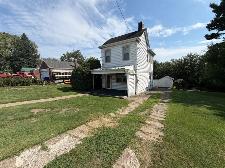 802 Glencairn St, West Mifflin, PA 15122 - #2