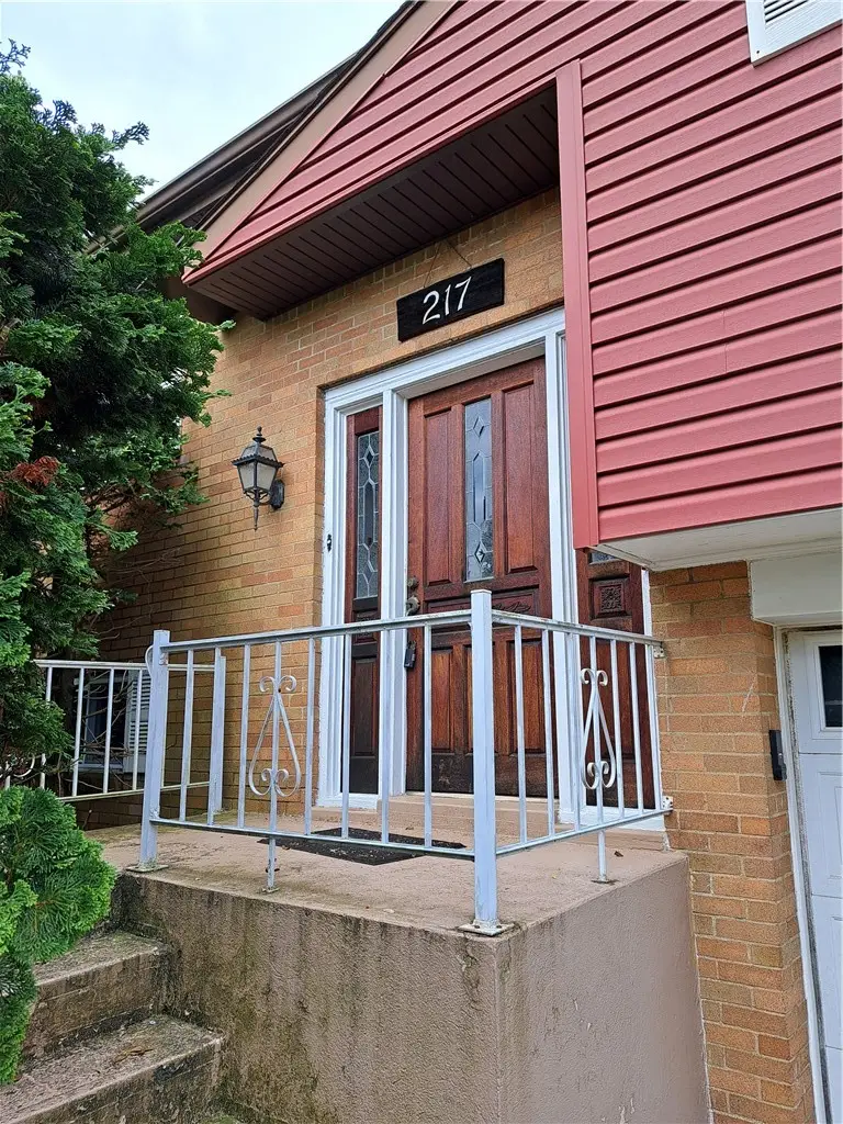 217 Richard Dr., Glenshaw, PA 15116 - #3