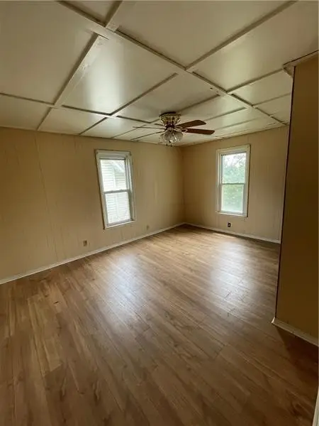 330 Shaw St, New Castle, PA 16101 - #2