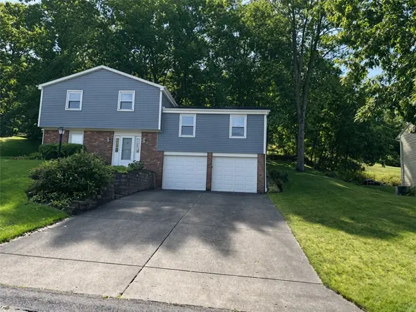 171 Oakdale Dr, Zelienople, PA 16063