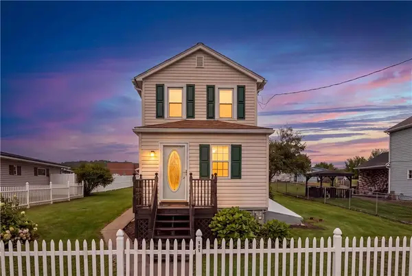 121 Bessemer St, Tarentum, PA 15084