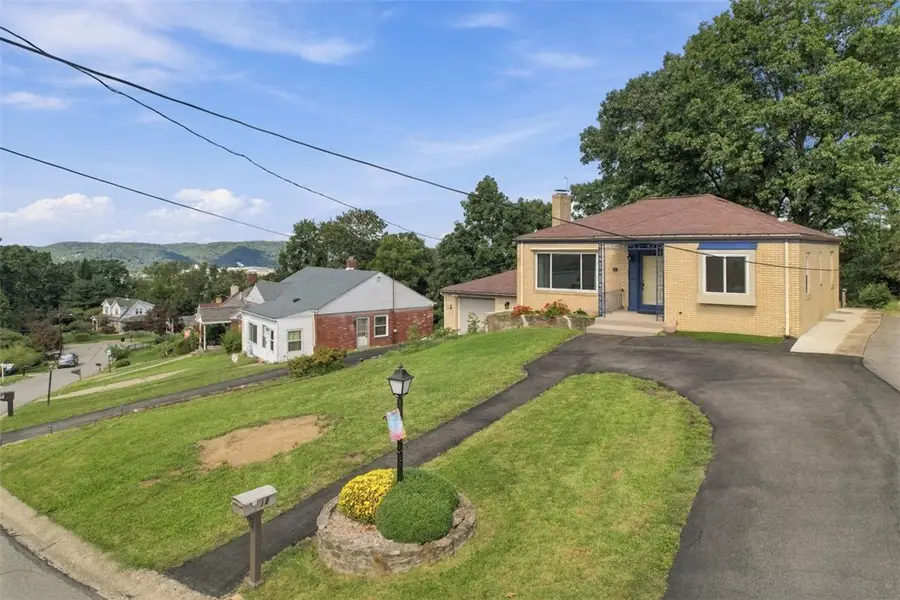 18 Solar Dr, Ambridge, PA 15003 - #3