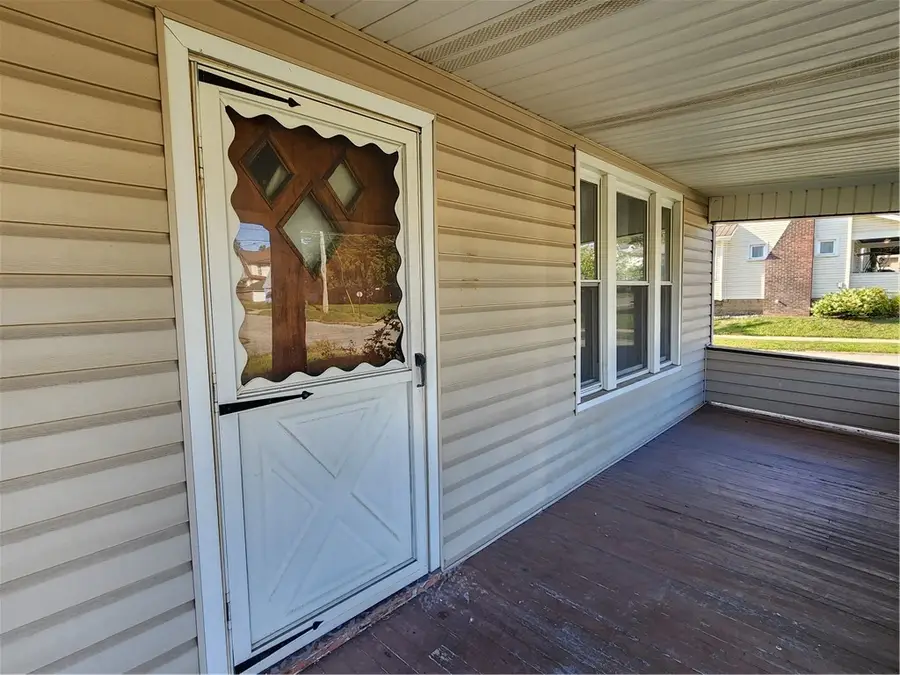 719 N Mercer St, New Castle, PA 16101 - #3
