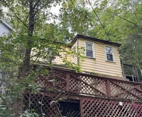 319 Strickler St, Pittsburgh, PA 15204