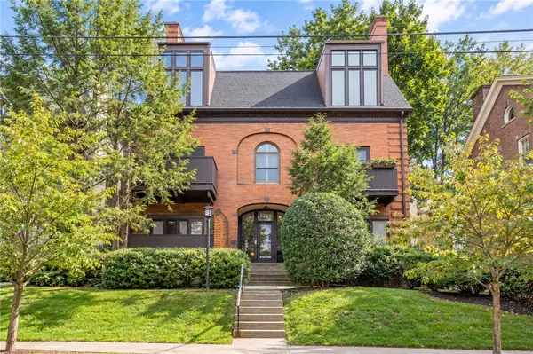 5922 Howe Street #204, Pittsburgh, PA 15232