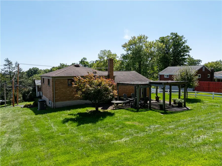 1547 Berryman Ave, South Park, PA 15129 - #3