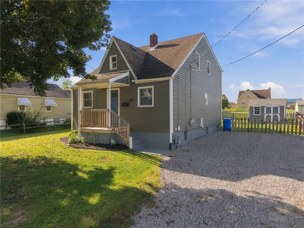 3122 Indiana Dr, Lower Burrell, PA 15068 - #1