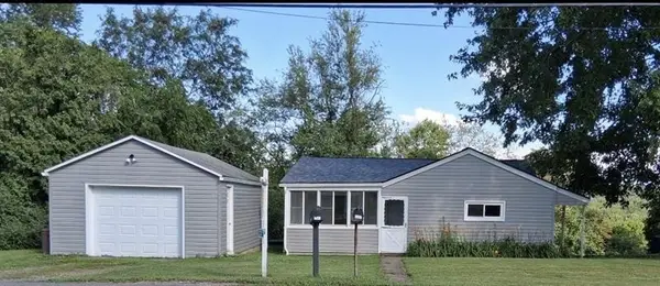 6365 Tuscarawas Rd, Industry, PA 15052