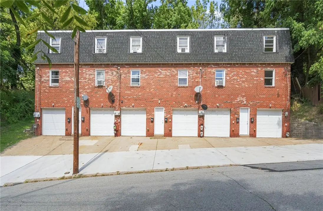 2319 1/2 Patterson, Pittsburgh, PA 15218 - #1