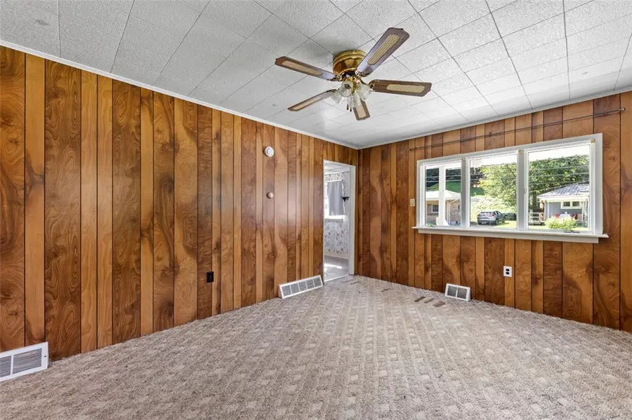 651 Pike Run Drive, Daisytown, PA 15427 - #3