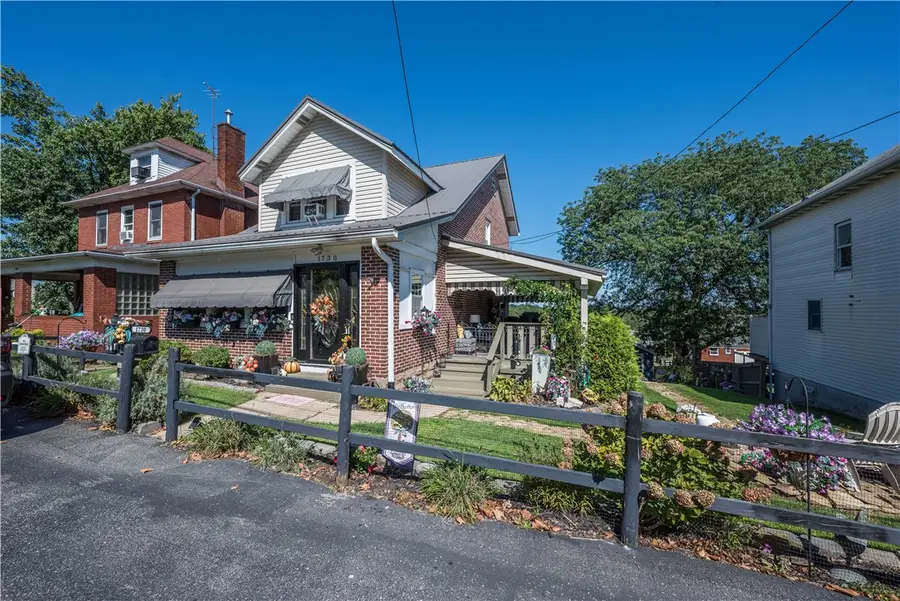 1730 Texas Ave, West Mifflin, PA 15122 - #2