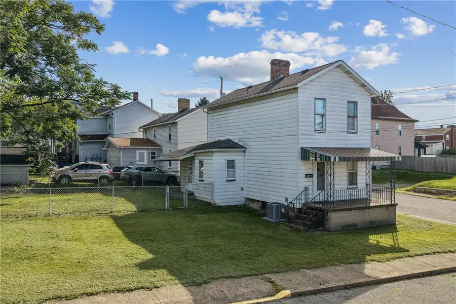 337 Maryland Ave, Rochester, PA 15074 - #2