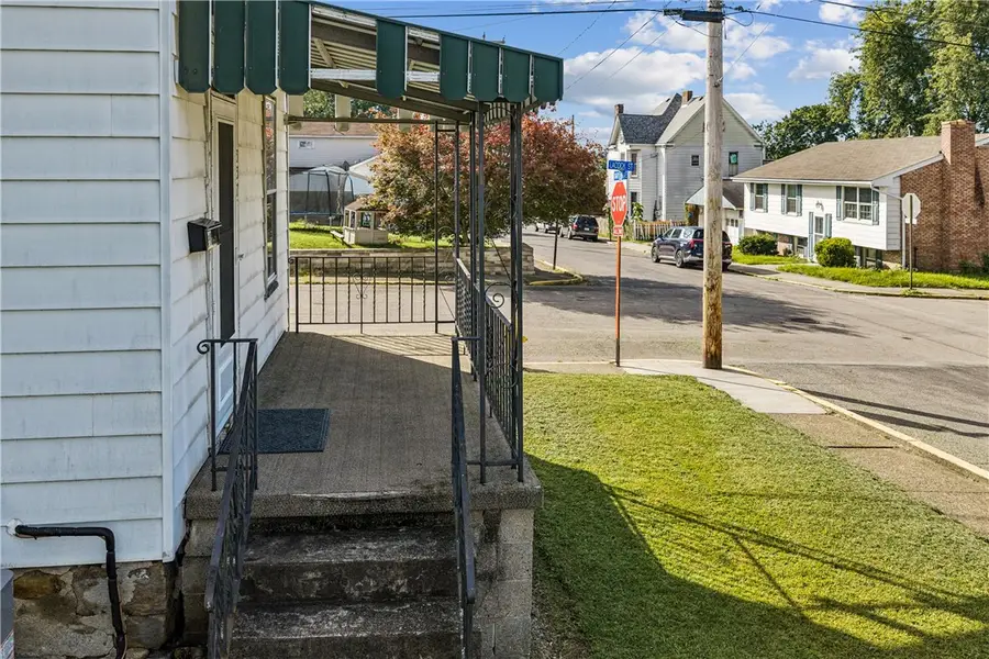 337 Maryland Ave, Rochester, PA 15074 - #3