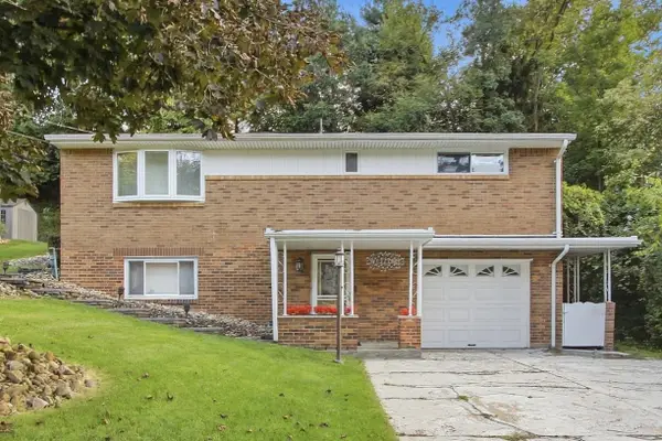112 Cool Springs Road, White Oak, PA 15131
