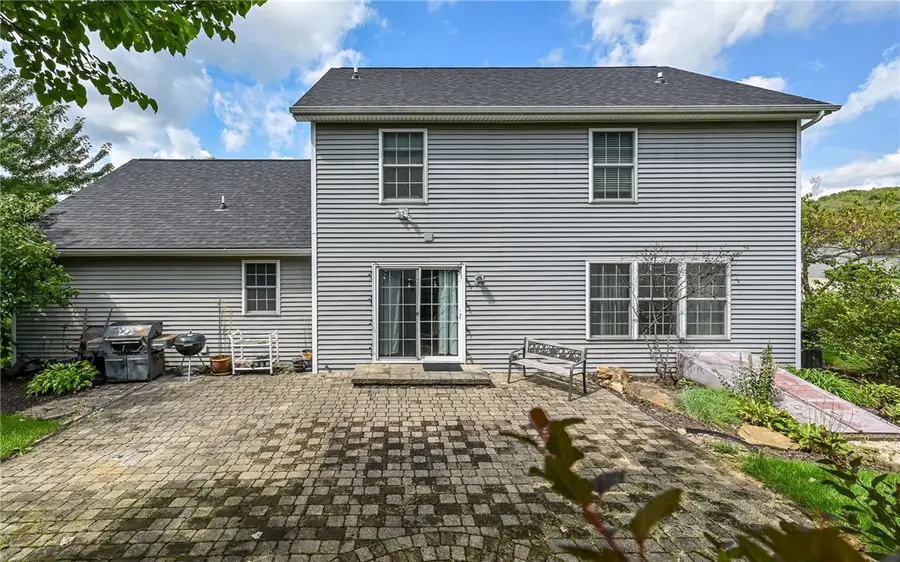 1833 Porter St, Conway, PA 15027 - #2