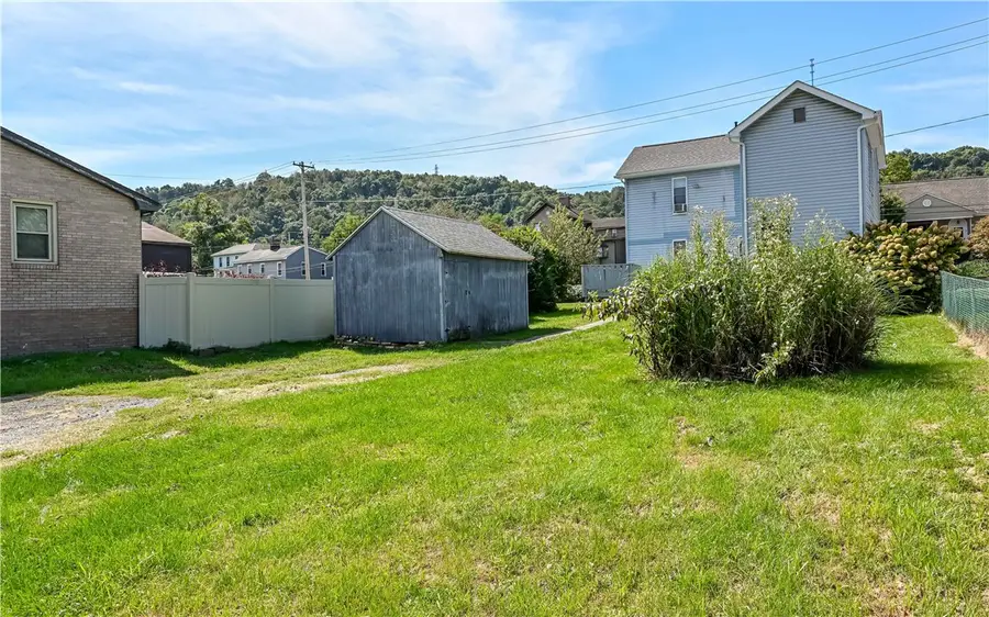 114 Beaver St, New Brighton, PA 15066 - #3