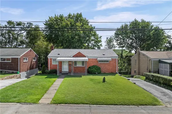 551 Lebanon Manor Dr, West Mifflin, PA 15122